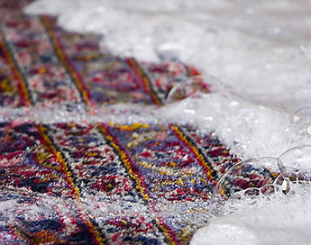 خدمات تخصصی قالیشویی در قالیشویی بنیاد قم